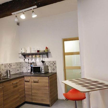 Studio Charmant Intra-Muros อาวีญง ภายนอก รูปภาพ